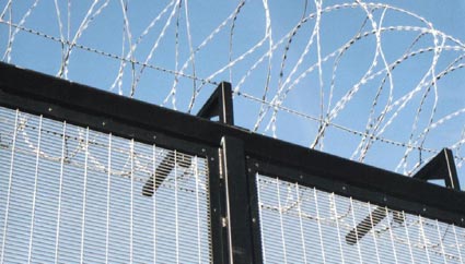 razorwire_barbed